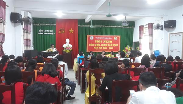 Hội nghị viên chức, người lao động trường THPT Nghi Lộc 4 năm học 2022-2023